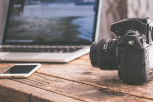 Photographier panneau affichage construction preuve